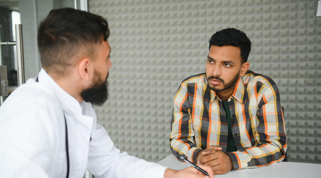 Cita con el doctor donde comunique síntomas de sífilis.
